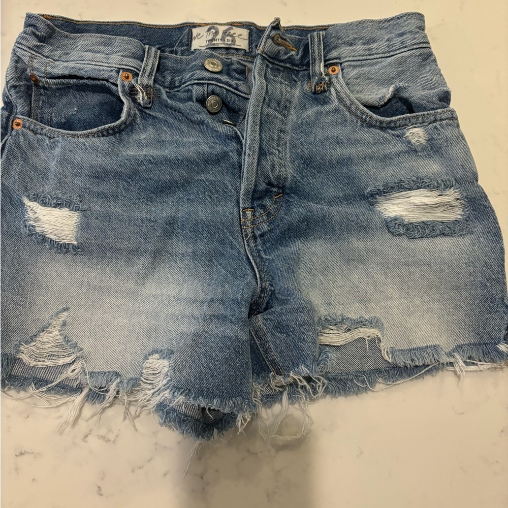 Free People Shorts, size 26
